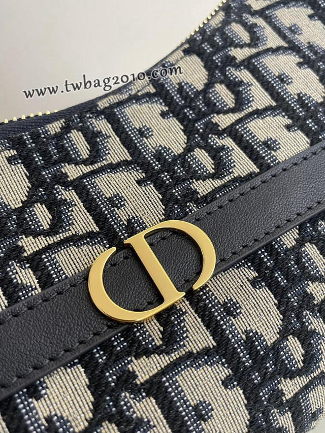 Dior专柜新款迪奥高仿原单Miss Caro秋冬系列水饺包腋下包 djfk1270